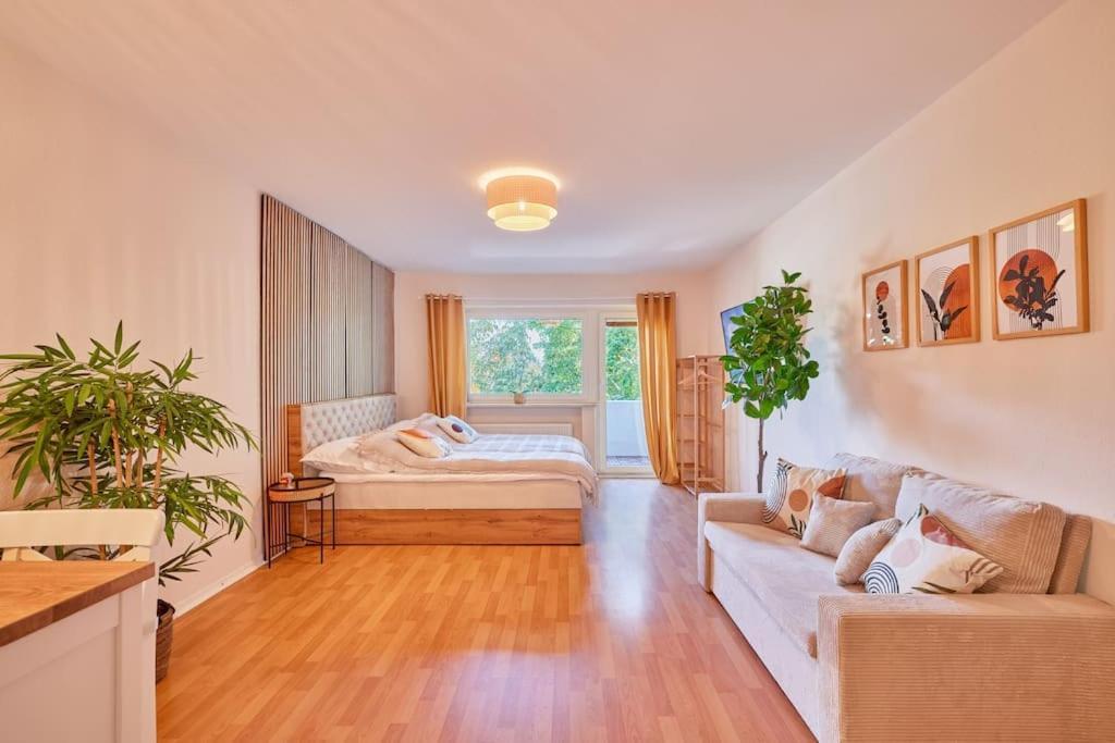 *Design Studio Nahe Frankfurt Bahnhof & Flughafen* Neu-Isenburg Luaran gambar